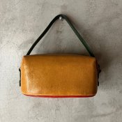 <img class='new_mark_img1' src='https://img.shop-pro.jp/img/new/icons13.gif' style='border:none;display:inline;margin:0px;padding:0px;width:auto;' />Vintage Multi-Colour Leather Bag （ヴィンテージ マルチカラー レザーバッグ）