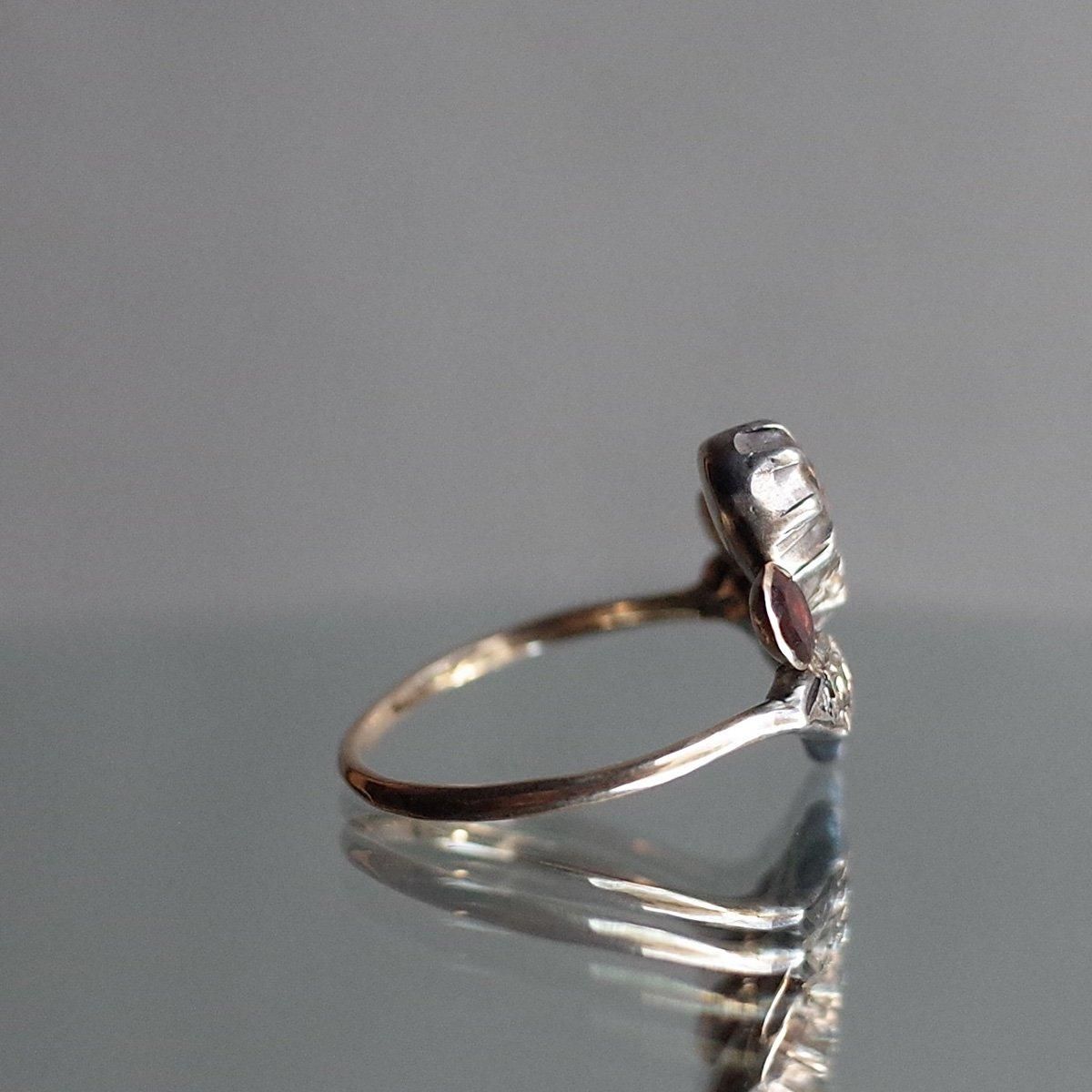 Early Victorian Giardinetti Ring Diamond Garnet