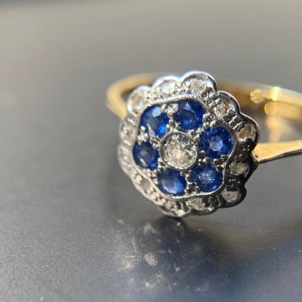 Art Deco 18K Diamond Sapphire Cluster Ring（アールデコ ダイヤモンド サファイア クラスター リング）