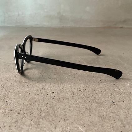60's FRANCE Fox Frame(フォックス メガネフレーム)Black & White- JeJe PIANO ONLINE BOUTIQUE 神戸のアンティーク時計,ジュエリー,ファッション専門店 60's FRANCE Fox Frame(フォックス メガネフレーム)Black & White- JeJe PIANO ONLINE BOUTIQUE 神戸のアンティーク時計,ジュエリー,ファッション専門店