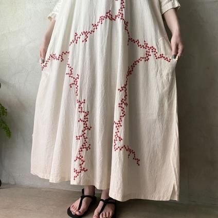 RaasLeela Textile（ラースリーラテキスタイル）バワリヤ刺繍