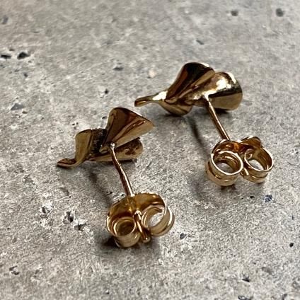 ヴィンテージ 9K ゴールド リーフ スタッドピアス（9KYG Leaf