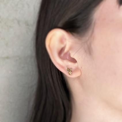 ơ 9K  ꡼ åɥԥ9KYG Leaf Earrings