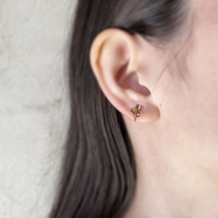 ơ 9K  ꡼ åɥԥ9KYG Leaf Earrings