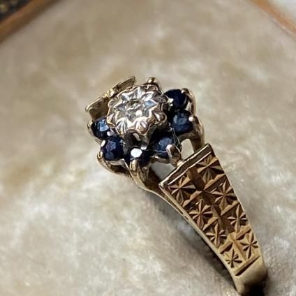 ơ 9K  ե  󥰡9KYG Sapphire Diamond Ring