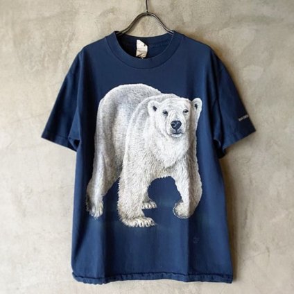   TġOld Polar Bear T-shirt