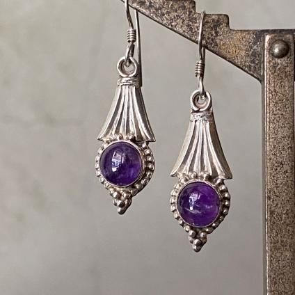 ơ С ᥷ ԥSilver Amethyst Earrings