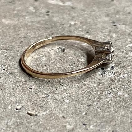 ヴィンテージリング 9k ジャンク品 曲がり 指輪 ゴールド ヴィンテージ 9Kゴールド ダイヤモンド ピンキーリング（9KYG