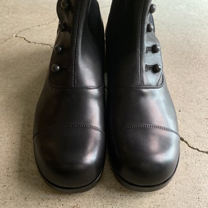 新品未開封 BUTTONED SIDEGORE BOOTS(BLACK) - レディース