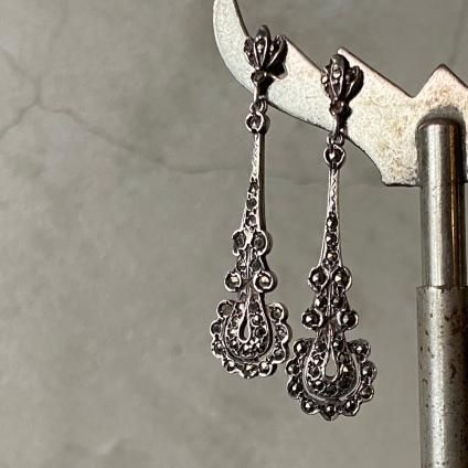 1930年代 シルバー マーカサイト ピアス(Silver Marcasite Earrings)- JeJe PIANO ONLINE BOUTIQUE 神戸のアンティーク時計,ジュエリー,ファッション専門店 1930年代 シルバー マーカサイト ピアス(Silver Marcasite Earrings)- JeJe PIANO ONLINE BOUTIQUE 神戸のアンティーク時計,ジュエリー,ファッション専門店
