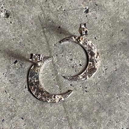 momocreatura Crescent Moon Earringsʻԥ С