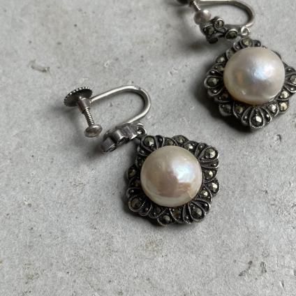 Harper Pearl Earrings - Silver – CHOU AND CHOU