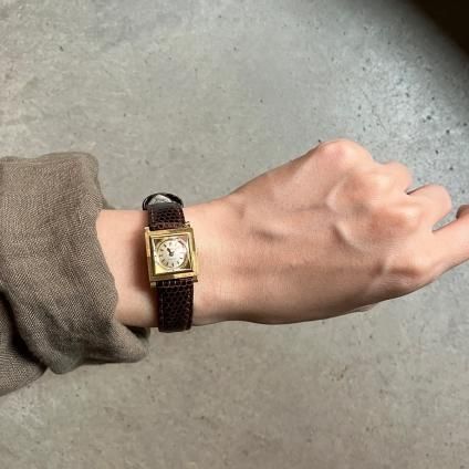 OMEGA TURLER(オメガ チューラー) 18KYG 希少 Wネーム 純正尾錠 - JeJe PIANO ONLINE BOUTIQUE 神戸のアンティーク時計,ジュエリー,ファッション専門店 OMEGA TURLER(オメガ チューラー) 18KYG 希少 Wネーム 純正尾錠 - JeJe PIANO ONLINE BOUTIQUE 神戸のアンティーク時計,ジュエリー,ファッション専門店