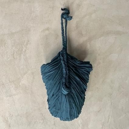 suzuki takayuki gather bag(スズキタカユキ ギャザーバッグ)Brine Blue- JeJe PIANO ONLINE BOUTIQUE 神戸のアンティーク時計,ジュエリー,ファッション専門店 suzuki takayuki gather bag(スズキタカユキ ギャザーバッグ)Brine Blue- JeJe PIANO ONLINE BOUTIQUE 神戸のアンティーク時計,ジュエリー,ファッション専門店