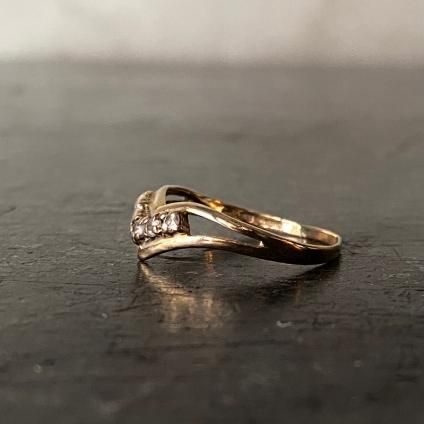 ヴィンテージリング 9k ジャンク品 曲がり 指輪 ゴールド ヴィンテージ 9Kゴールド ダイヤモンド ピンキーリング（9KYG