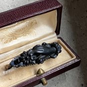 ȥꥢ åȥӡå ˥ ϥɥ֥Whitby Jet Brooch