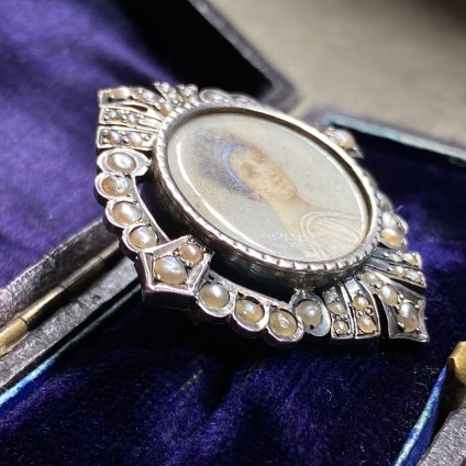 ȥꥢ С ѡ ߥ˥塼 ֥Silver Pearl Miniature Brooch
