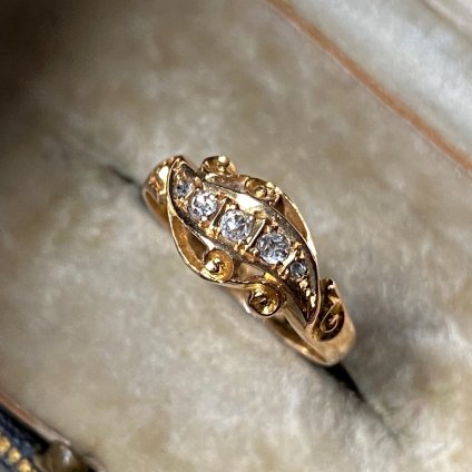 1811ǯ 18K  󥰡18KYG Diamond Ring