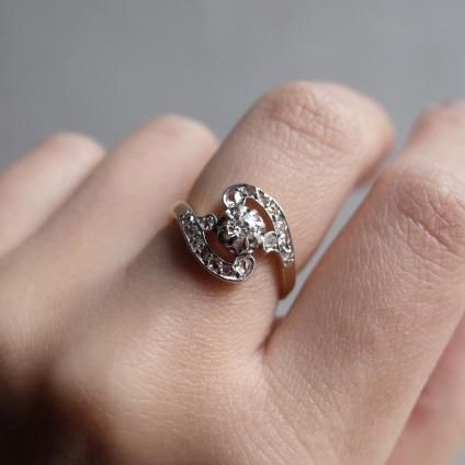 1900 - 1920's 18 ȥ꡼ ɥ󥰡18KYG Asymmetric Diamond Ring