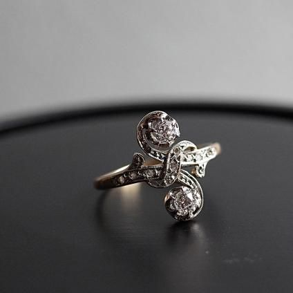  ץ  ȥ泌⥢ 󥰡YG Plutinum Diamond Toi et Moi Ring