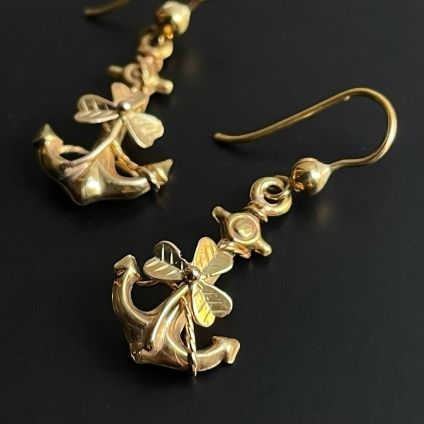 アンティーク 9金 イカリ クローバー モチーフ ピアス（Antique 9KYG