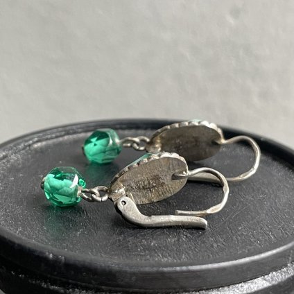 ơ С ꡼ 饹 ԥVintage Silver Green Glass Earrings