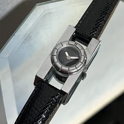 LANVINʥХDESIGN  WATCH BLACK DIAL