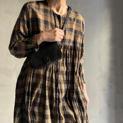 <img class='new_mark_img1' src='https://img.shop-pro.jp/img/new/icons56.gif' style='border:none;display:inline;margin:0px;padding:0px;width:auto;' />CHRISTIAN PEAU 05128-1 CP ʥꥹ ݡ LIZARD BLACK