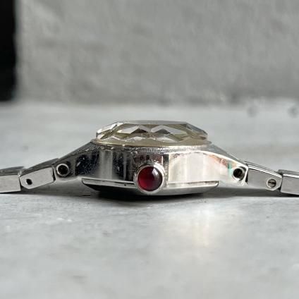 SEIKO（セイコー）赤文字盤 カットガラス オーバルケース 純正ベルト- JeJe PIANO ONLINE BOUTIQUE  神戸のアンティーク時計,ジュエリー,ファッション専門店