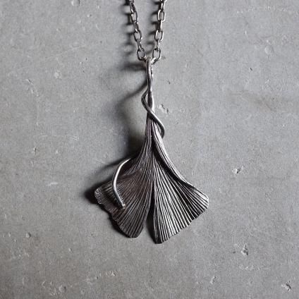 ヴィンテージ シルバー 銀杏 ネックレス(Vintage Silver Ginkgo ヴィンテージ シルバー 銀杏 ネックレス(Vintage Silver Ginkgo