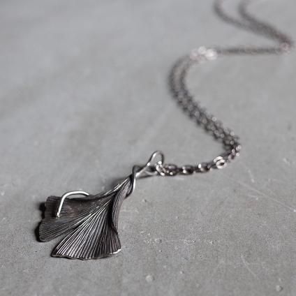 ヴィンテージ シルバー 銀杏 ネックレス（Vintage Silver Ginkgo