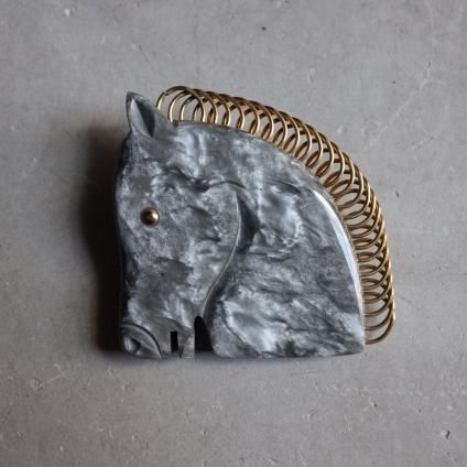 1960ǯ ꥹ  ֥1960's Galalith Horse Brooch