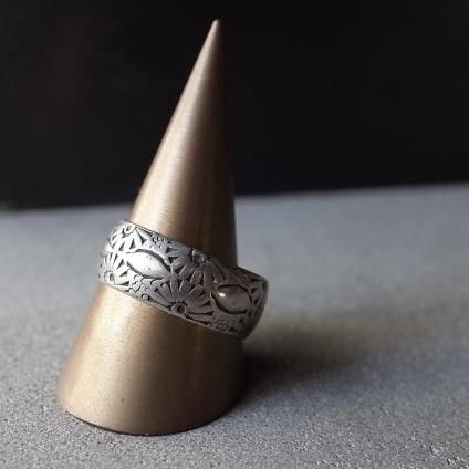 1971ǯ С   1971 Silver Flower Design Ring