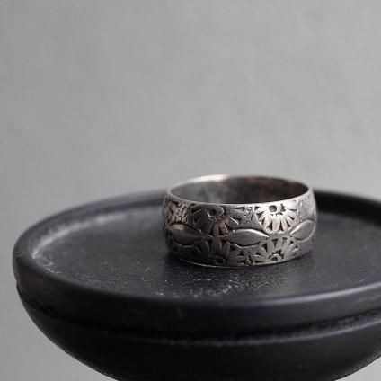 1971ǯ С   1971 Silver Flower Design Ring
