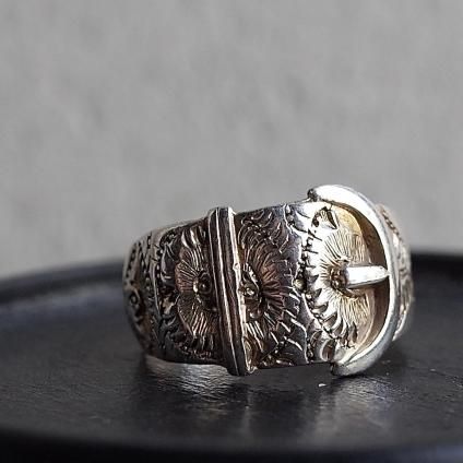 1884ǯ С  Хå  Silver Flower Design Buckle Ring