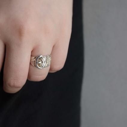 1884ǯ С  Хå  Silver Flower Design Buckle Ring