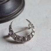 1930-40ǯ С ꥢ饹  ߥ˥֥1930-40's Silver Clear Glass Crescent Moon Mini Brooch