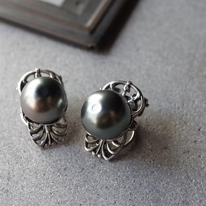 1940ǯ 륤졼 饹ѡ  ⡼꡼1940's Louis Rousselet Glass Pearl Earrings Smoky Green