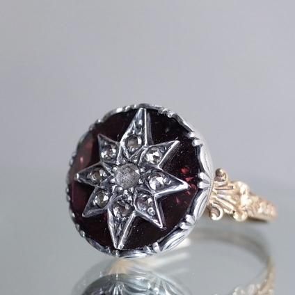 ȥꥢ 18 ͥå  󥰡Victorian 18K Garnet Diamond Ring