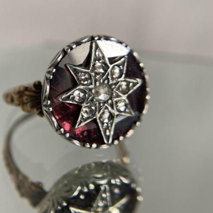 ȥꥢ 18 ͥå  󥰡Victorian 18K Garnet Diamond Ring