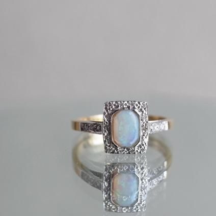 ơ 18 ѡ  Ĺ 󥰡Vintage 18K Opal Diamond Rectangle Ring