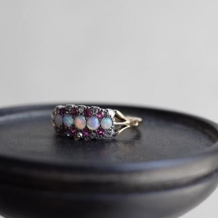 1920-1940ǯ 18 ӡ ѡ  Х 󥰡1920 -1940's 18K Ruby Opal Diamond Band Ring