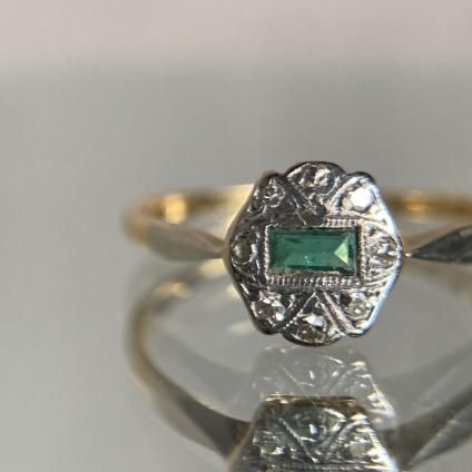 롦ǥ 18 ץ   (Art Deco 18K Pt Emerald Diamond Ring