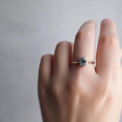 롦ǥ 18 ץ   (Art Deco 18K Pt Emerald Diamond Ring