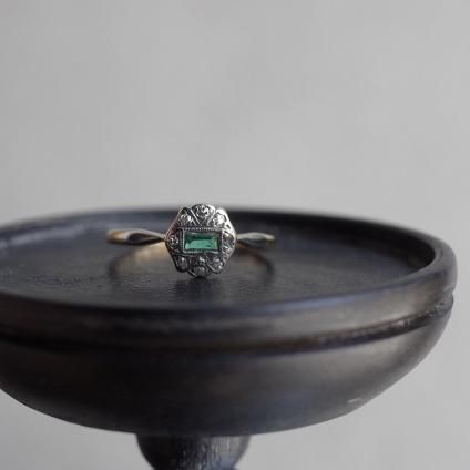 アール・デコ 18金 プラチナ エメラルド ダイヤモンド リング(Art Deco 18K Pt Emerald Diamond Ring)- JeJe PIANO ONLINE BOUTIQUE 神戸のアンティーク時計,ジュエリー,ファッション専門店 アール・デコ 18金 プラチナ エメラルド ダイヤモンド リング(Art Deco 18K Pt Emerald Diamond Ring)- JeJe PIANO ONLINE BOUTIQUE 神戸のアンティーク時計,ジュエリー,ファッション専門店