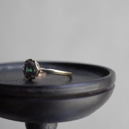 롦ǥ 18 ץ   (Art Deco 18K Pt Emerald Diamond Ring