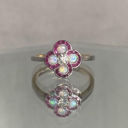 アール・デコ 18金 ルビー オパール ダイヤモンド クローバー