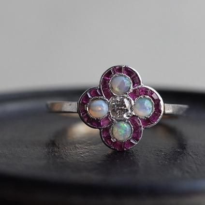 롦ǥ 18 ӡ ѡ  С 󥰡Art Deco 18K Ruby Opal Diamond Clover Ring