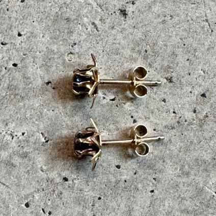 ơ 9 ե ԥ9KYG Sapphire Earrings