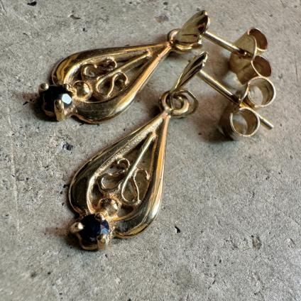ơ  ե 󥰥ԥYG Sapphire Earrings